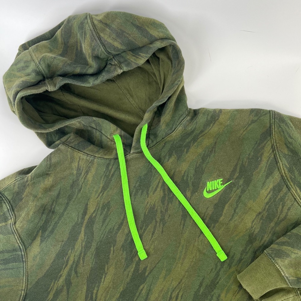 Nike Mens Sportswear Club Fleece Hoodie Green Tiger Camo Neon Logo Medium